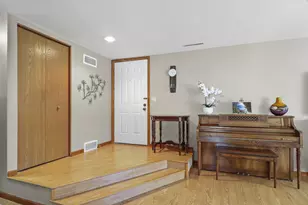 7823 E Oakbridge Way, Madison, WI 53717 - Photo 5