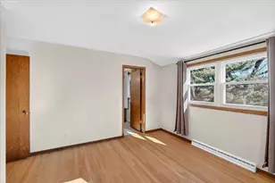 435 Woodview Dr, Sun Prairie, WI 53590 - Photo 15