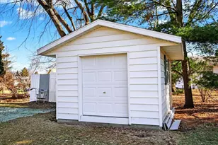 435 Woodview Dr, Sun Prairie, WI 53590 - Photo 31