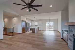 103 Graelyn Cir, Barneveld, WI 53507 - Photo 11