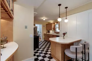 821 Minakwa Dr, Madison, WI 53711 - Photo 21