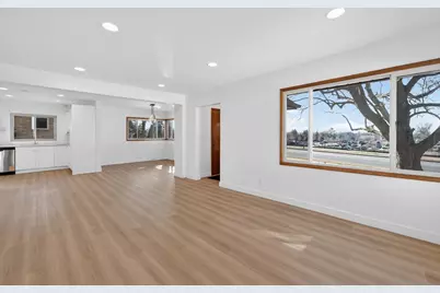 512 22nd Avenue, Monroe, WI 53566 - Photo 5