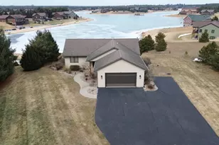 W5588 S Stone Gate Dr, New Lisbon, WI 53950 - Photo 45