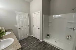 812 Sarah St, Belleville, WI 53508 - Photo 11