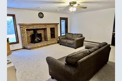 6834 W Thornapple Drive, Janesville, WI 53548 - Photo 9