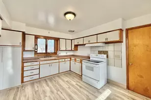 1546 Summit Ave, Beloit, WI 53511 - Photo 11