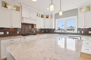 6211 Amethyst Dr, Waunakee, WI 53597 - Photo 11