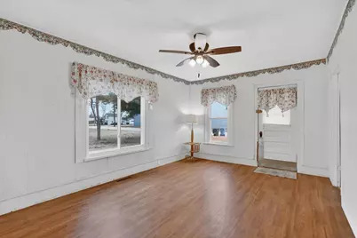 1504 W 7th Avenue, Brodhead, WI 53520 - Photo 7