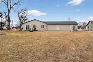 2505 Center Ave, Janesville, WI 53546 - Photo 35