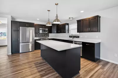 9322 Highland Gate Way, Madison, WI 53593 - Photo 11