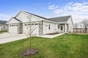 1490 Palm Grass Wy, Stoughton, WI 53589 - Photo 9