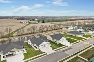 1490 Palm Grass Wy, Stoughton, WI 53589 - Photo 7