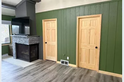 202 Sleepy Hollow Drive, Fall River, WI 53932 - Photo 11