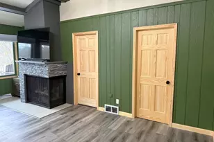 202 Sleepy Hollow Dr, Fall River, WI 53932 - Photo 11