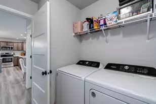 10330 Hazy Sky Pkwy, Verona, WI 53593 - Photo 19