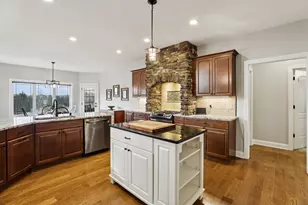 1051 Water Wheel Dr, Waunakee, WI 53597 - Photo 13