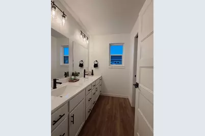 1381 N Pine Street, Sun Prairie, WI 53590 - Photo 13