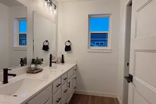 1381 N Pine St, Sun Prairie, WI 53590 - Photo 13