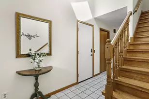 821 N Gammon Rd, Madison, WI 53717 - Photo 9