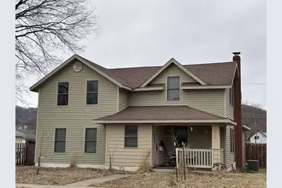 310 N Wacouta Avenue, Prairie Du Chien, WI 53821 - Photo 1