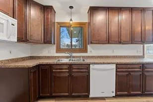 509 Ernstmeyer Dr, Baraboo, WI 53913 - Photo 11