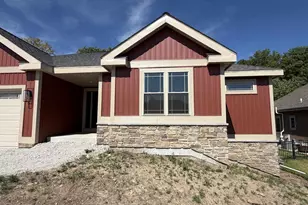 3 Savannah Pkwy, Deerfield, WI 53531 - Photo 3