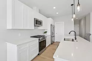 2411 Bluestem Crossing, Prairie Du Sac, WI 53578 - Photo 11