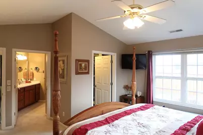 715 N Heatherstone Drive, Sun Prairie, WI 53590 - Photo 15