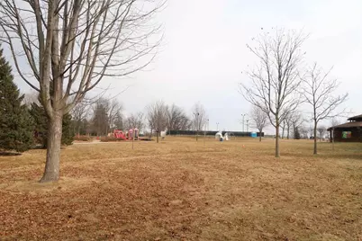 715 N Heatherstone Drive, Sun Prairie, WI 53590 - Photo 23