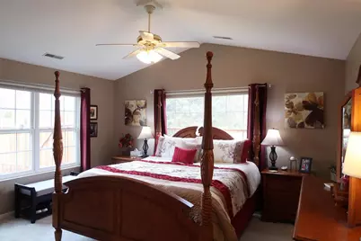 715 N Heatherstone Drive, Sun Prairie, WI 53590 - Photo 13