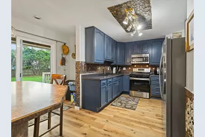 2136 E Ridge Road, Beloit, WI 53511 - Photo 9