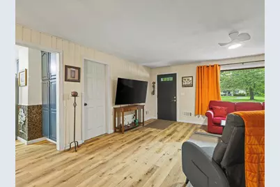 2136 E Ridge Road, Beloit, WI 53511 - Photo 7