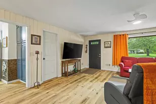 2136 E Ridge Rd, Beloit, WI 53511 - Photo 7