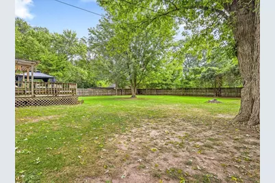 2136 E Ridge Road, Beloit, WI 53511 - Photo 29