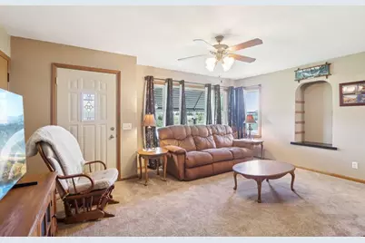 6889 and 6897 North Towne Road, DeForest, WI 53532 - Photo 11