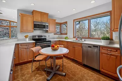 1138 Minocqua Crescent, Madison, WI 53705 - Photo 9