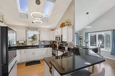 810 N Parkview Street, Cottage Grove, WI 53527 - Photo 15