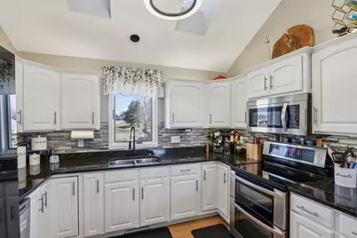 810 N Parkview Street, Cottage Grove, WI 53527 - Photo 17