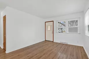 1406 S Grant Ave, Janesville, WI 53546 - Photo 9