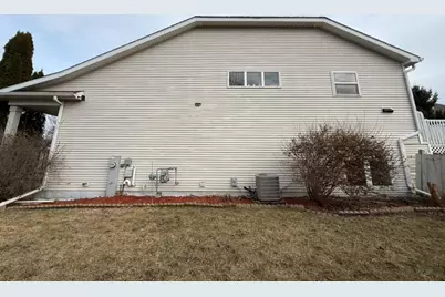 1077 Gas Light Drive, Sun Prairie, WI 53590 - Photo 41