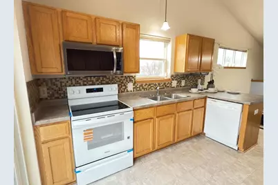 1077 Gas Light Drive, Sun Prairie, WI 53590 - Photo 15