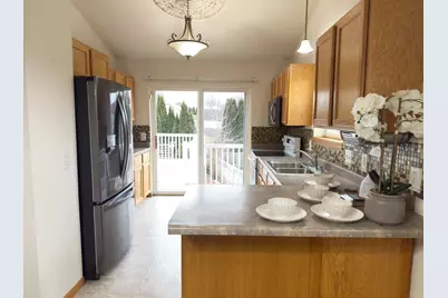 1077 Gas Light Drive, Sun Prairie, WI 53590 - Photo 13