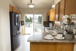 1077 Gas Light Dr, Sun Prairie, WI 53590 - Photo 13