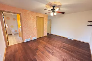 1077 Gas Light Dr, Sun Prairie, WI 53590 - Photo 23