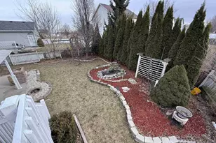 1077 Gas Light Dr, Sun Prairie, WI 53590 - Photo 5