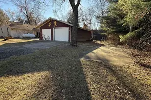 N8945 Deer Path Rd, New Lisbon, WI 53950 - Photo 9