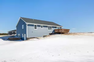 1595 Cornerstone Cir, Platteville,  53818 - Photo 5