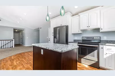 1595 Cornerstone Circle, Platteville,  53818 - Photo 9