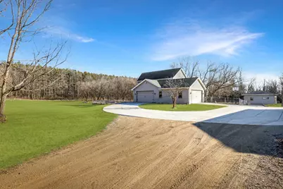 4805 Schneider Drive, Fitchburg, WI 53575 - Photo 3