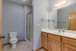 4805 Schneider Dr, Fitchburg, WI 53575 - Photo 33